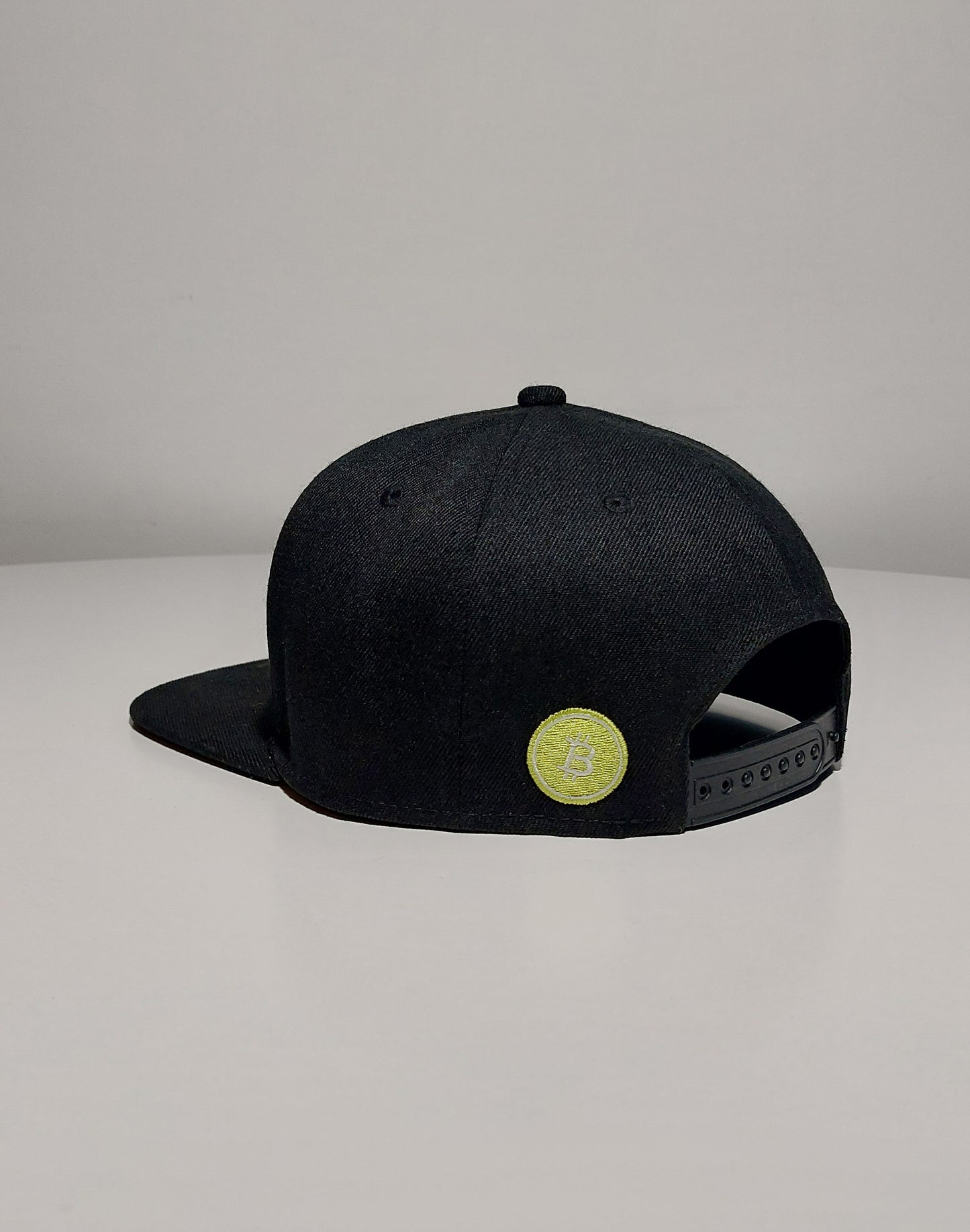 MAD MONKIES SNAPBACK HAT - BLACK